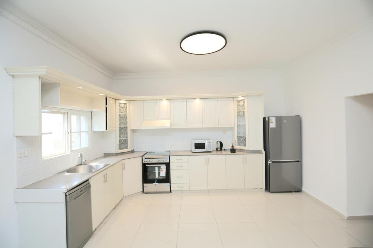 City Center Luxury Apartment In Netanya Exterior foto